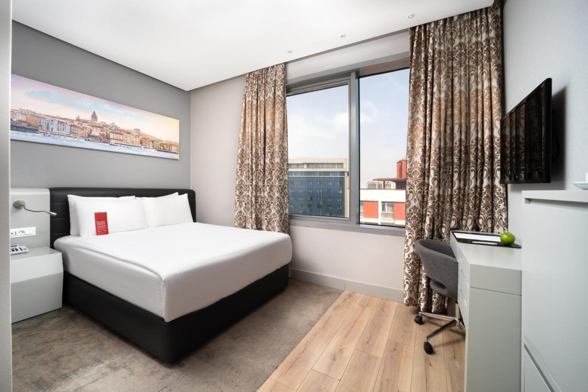 Готель Ramada Plaza By Wyndham Istanbul Atakoy Екстер'єр фото