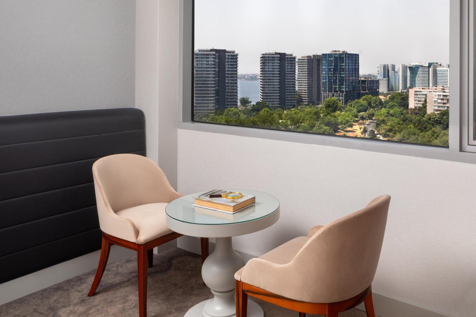 Готель Ramada Plaza By Wyndham Istanbul Atakoy Екстер'єр фото