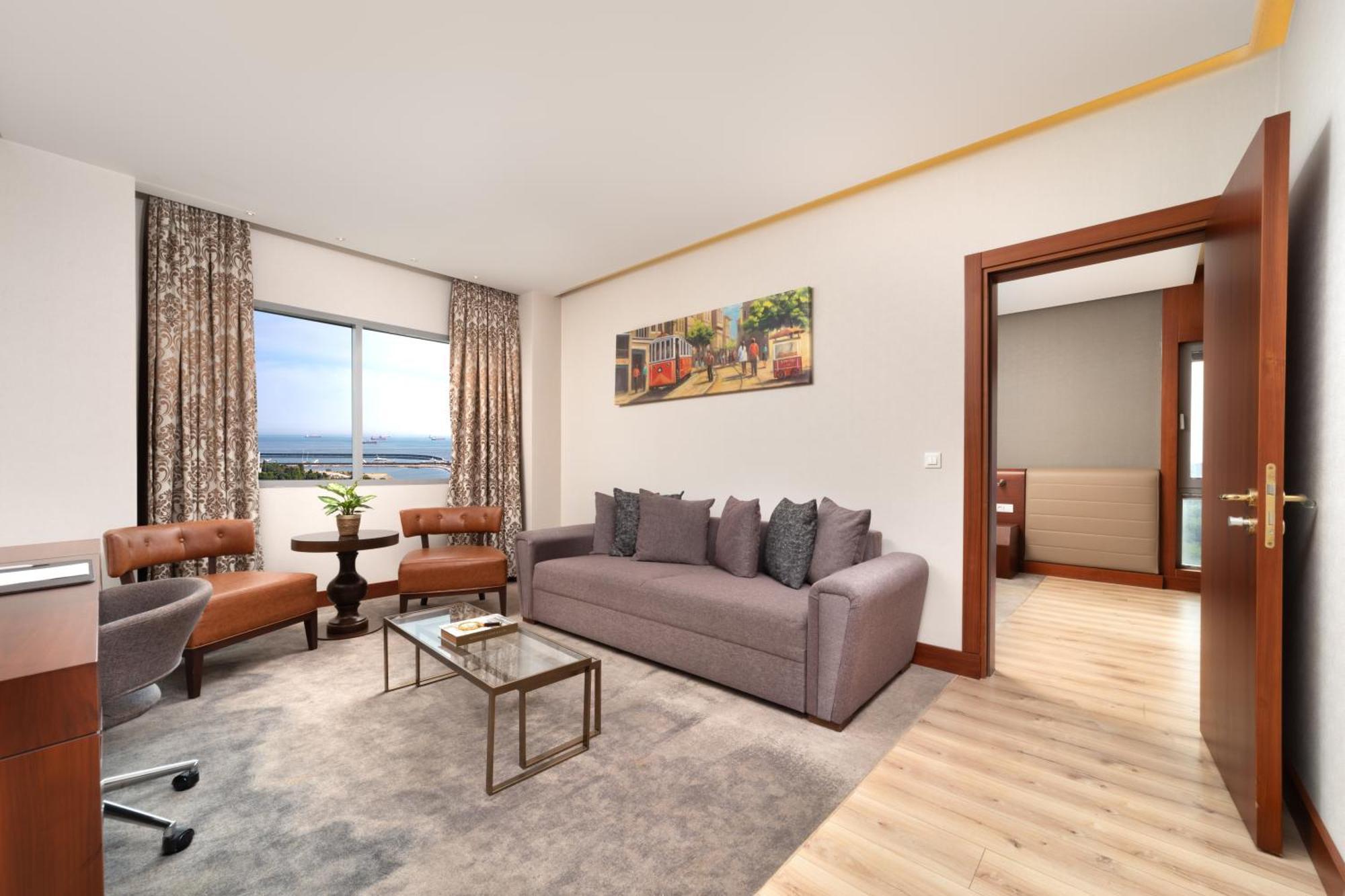 Готель Ramada Plaza By Wyndham Istanbul Atakoy Екстер'єр фото